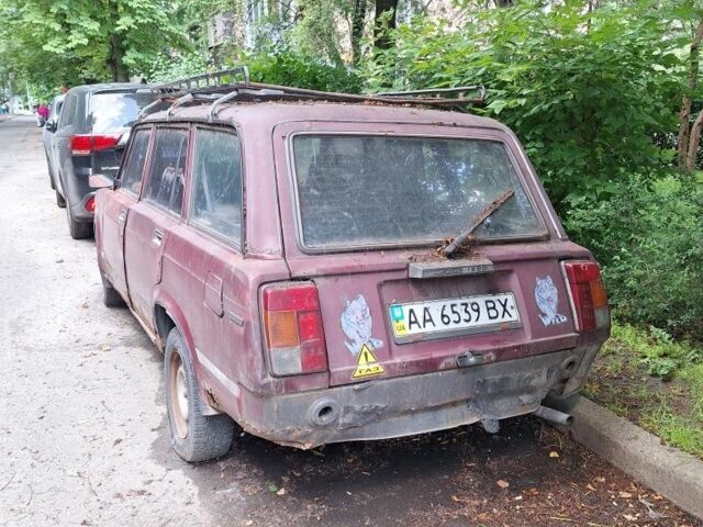 Красный ВАЗ 2104, объемом двигателя 0 л и пробегом 1 тыс. км за 362 $, фото 2 на Automoto.ua