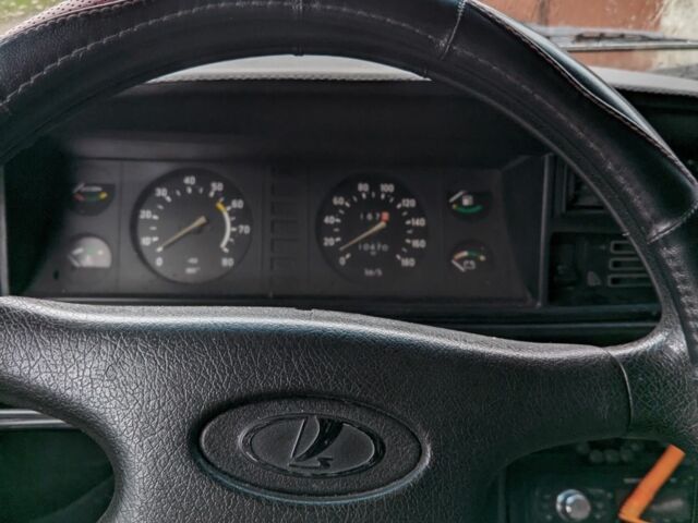 Красный ВАЗ 2104, объемом двигателя 0 л и пробегом 100 тыс. км за 1500 $, фото 5 на Automoto.ua