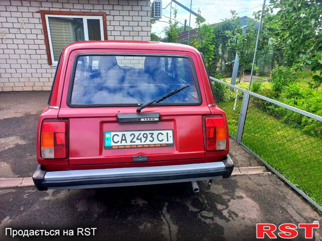 Красный ВАЗ 2104, объемом двигателя 1.5 л и пробегом 133 тыс. км за 1650 $, фото 4 на Automoto.ua