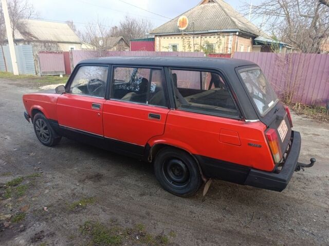 Красный ВАЗ 2104, объемом двигателя 1 л и пробегом 74 тыс. км за 606 $, фото 2 на Automoto.ua