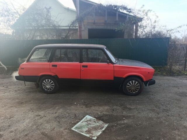 Красный ВАЗ 2104, объемом двигателя 1 л и пробегом 74 тыс. км за 606 $, фото 1 на Automoto.ua