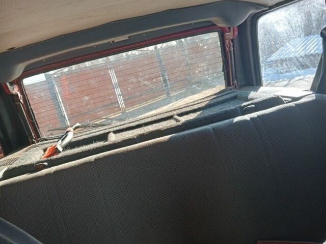 Красный ВАЗ 2104, объемом двигателя 1 л и пробегом 380 тыс. км за 1000 $, фото 5 на Automoto.ua