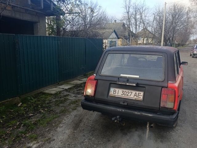 Красный ВАЗ 2104, объемом двигателя 1 л и пробегом 74 тыс. км за 606 $, фото 3 на Automoto.ua