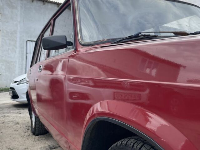 Червоний ВАЗ 2104, об'ємом двигуна 1.5 л та пробігом 330 тис. км за 800 $, фото 1 на Automoto.ua