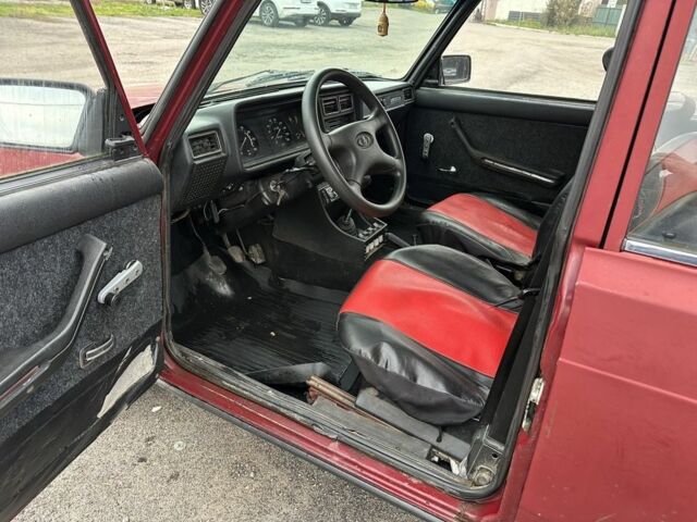 ВАЗ 2104 2006 в Белой Церкве на Automoto.ua Красный ВАЗ 2104, объемом двигателя 1.5 л и пробегом 170 тыс. км за 950 $, фото 7 на Automoto.ua