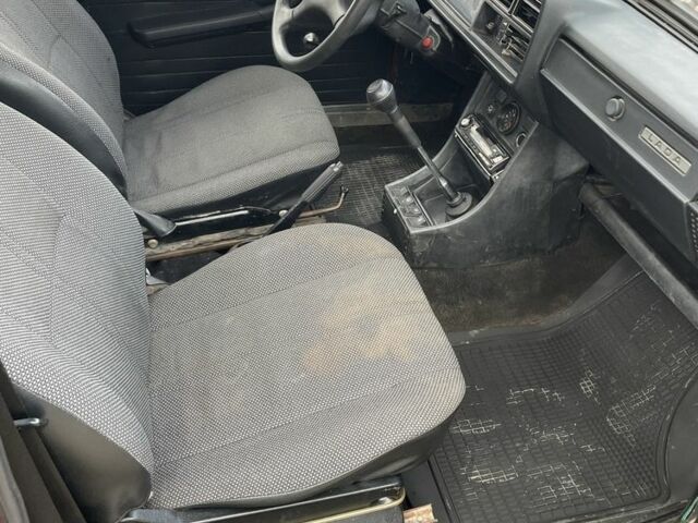 Красный ВАЗ 2104, объемом двигателя 1.5 л и пробегом 330 тыс. км за 800 $, фото 7 на Automoto.ua