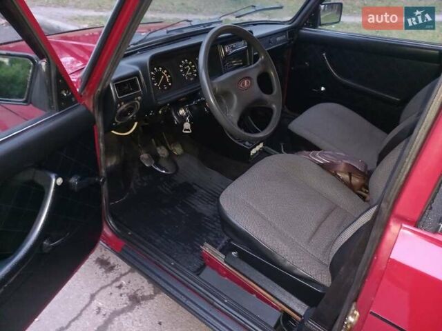 Красный ВАЗ 2104, объемом двигателя 1.5 л и пробегом 112 тыс. км за 2300 $, фото 13 на Automoto.ua