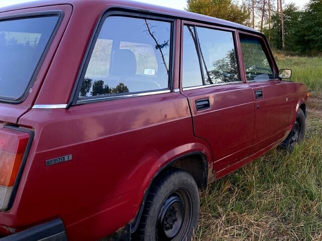 Красный ВАЗ 2104, объемом двигателя 1.5 л и пробегом 80 тыс. км за 1200 $, фото 3 на Automoto.ua