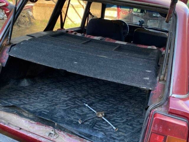 ВАЗ 2104 2006 в Харькове на Automoto.ua Красный ВАЗ 2104, объемом двигателя 1.5 л и пробегом 114 тыс. км за 900 $, фото 4 на Automoto.ua