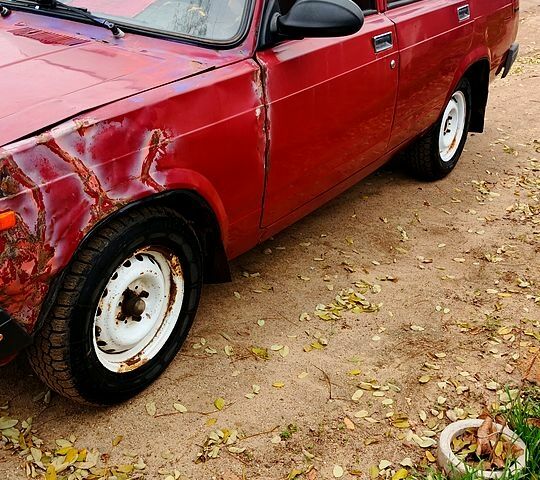 Красный ВАЗ 2104, объемом двигателя 1.5 л и пробегом 0 тыс. км за 650 $, фото 4 на Automoto.ua