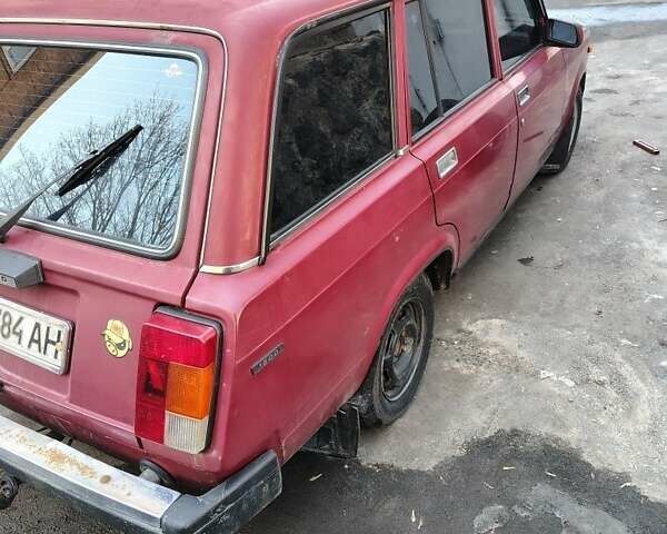 Красный ВАЗ 2104, объемом двигателя 1 л и пробегом 77 тыс. км за 900 $, фото 6 на Automoto.ua