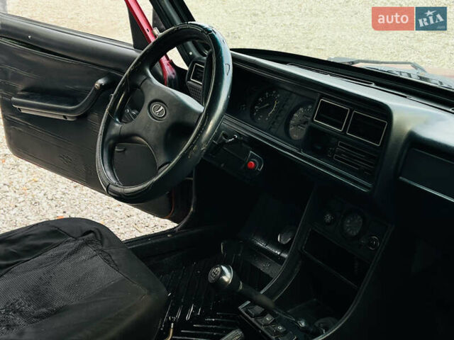 Красный ВАЗ 2104, объемом двигателя 1.5 л и пробегом 220 тыс. км за 1050 $, фото 18 на Automoto.ua