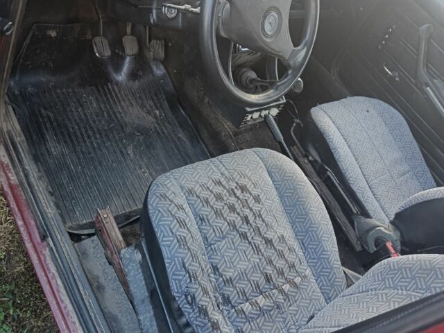 Червоний ВАЗ 2104, об'ємом двигуна 0 л та пробігом 200 тис. км за 599 $, фото 7 на Automoto.ua