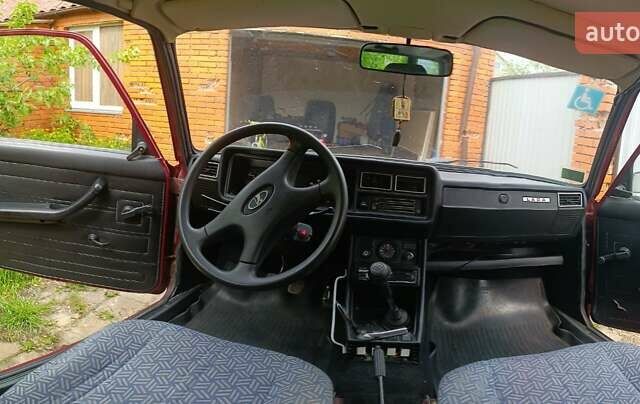 Красный ВАЗ 2104, объемом двигателя 0 л и пробегом 27 тыс. км за 2300 $, фото 5 на Automoto.ua