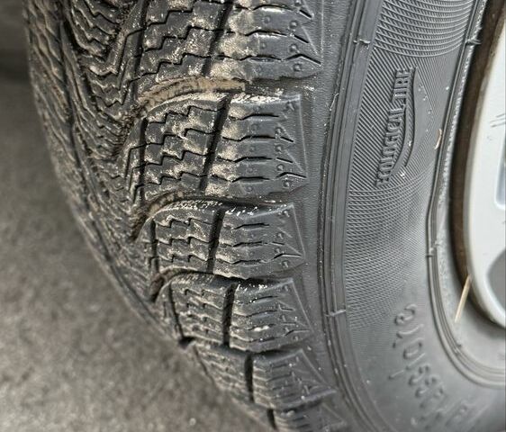 Красный ВАЗ 2104, объемом двигателя 1.5 л и пробегом 78 тыс. км за 1750 $, фото 8 на Automoto.ua