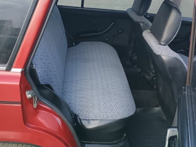 Красный ВАЗ 2104, объемом двигателя 1.5 л и пробегом 51 тыс. км за 2200 $, фото 4 на Automoto.ua