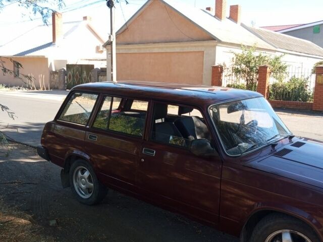 Красный ВАЗ 2104, объемом двигателя 1.6 л и пробегом 63 тыс. км за 1800 $, фото 9 на Automoto.ua