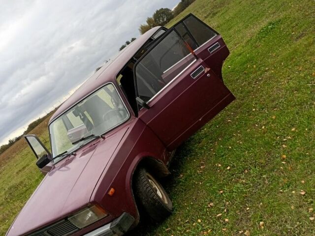Красный ВАЗ 2104, объемом двигателя 1 л и пробегом 60 тыс. км за 700 $, фото 1 на Automoto.ua