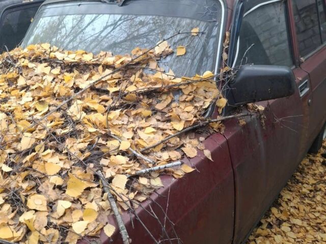 Красный ВАЗ 2104, объемом двигателя 2 л и пробегом 124 тыс. км за 285 $, фото 4 на Automoto.ua