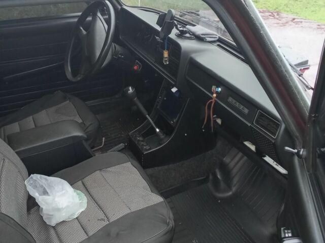 Красный ВАЗ 2104, объемом двигателя 1.6 л и пробегом 57 тыс. км за 2700 $, фото 6 на Automoto.ua