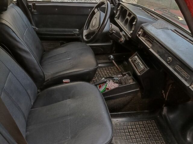 Красный ВАЗ 2104, объемом двигателя 0 л и пробегом 234 тыс. км за 800 $, фото 2 на Automoto.ua