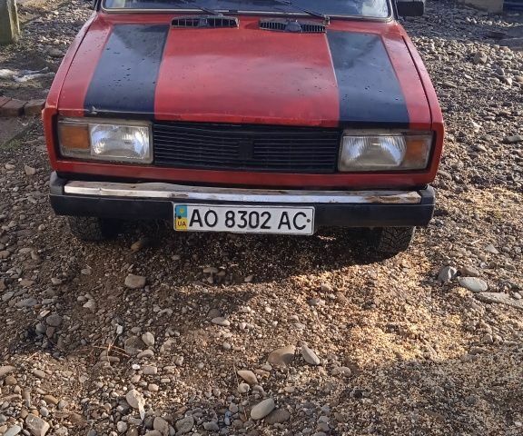 Красный ВАЗ 2104, объемом двигателя 0 л и пробегом 500 тыс. км за 600 $, фото 1 на Automoto.ua
