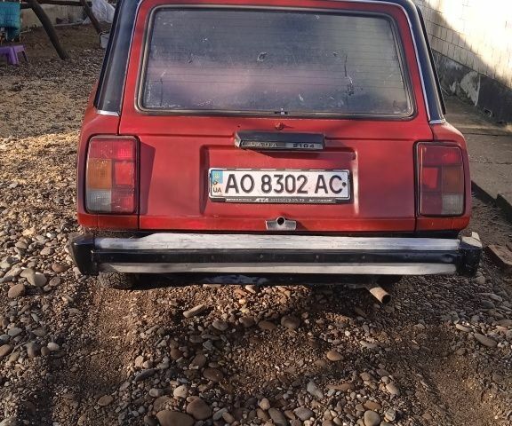 Красный ВАЗ 2104, объемом двигателя 0 л и пробегом 500 тыс. км за 600 $, фото 5 на Automoto.ua