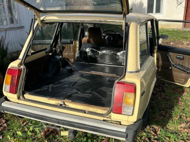 Желтый ВАЗ 2104, объемом двигателя 1.5 л и пробегом 79 тыс. км за 1070 $, фото 6 на Automoto.ua