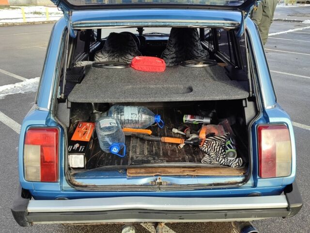 Синий ВАЗ 2104, объемом двигателя 1.3 л и пробегом 85 тыс. км за 1500 $, фото 6 на Automoto.ua