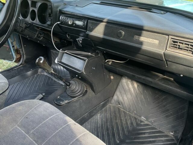 Синий ВАЗ 2104, объемом двигателя 1.3 л и пробегом 999 тыс. км за 347 $, фото 3 на Automoto.ua