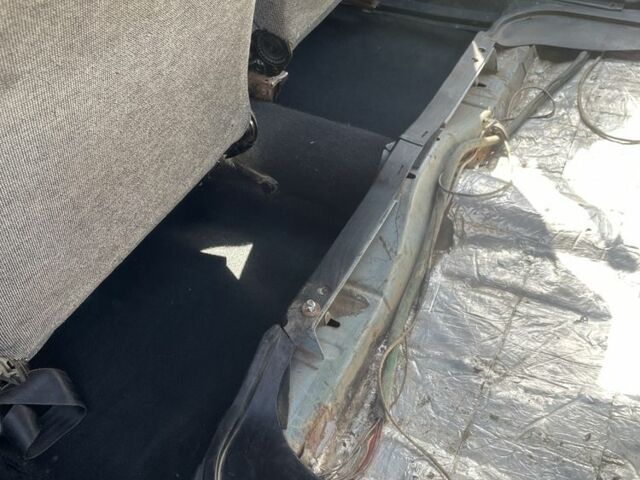 Синий ВАЗ 2104, объемом двигателя 1.3 л и пробегом 999 тыс. км за 347 $, фото 6 на Automoto.ua