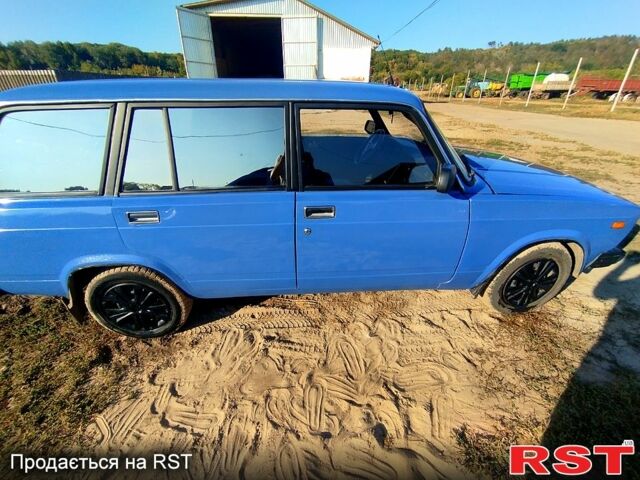 Синий ВАЗ 2104, объемом двигателя 1.3 л и пробегом 100 тыс. км за 1100 $, фото 2 на Automoto.ua