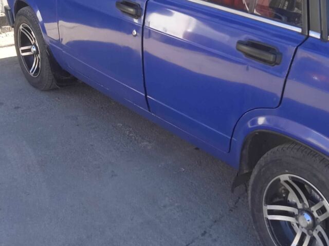 Синий ВАЗ 2104, объемом двигателя 1.5 л и пробегом 180 тыс. км за 1500 $, фото 2 на Automoto.ua