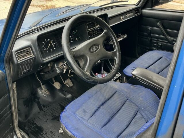 Синий ВАЗ 2104, объемом двигателя 1.5 л и пробегом 60 тыс. км за 1000 $, фото 4 на Automoto.ua