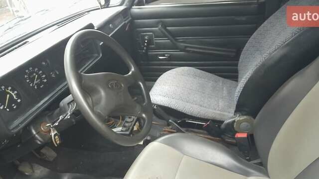 Синий ВАЗ 2104, объемом двигателя 1.5 л и пробегом 754 тыс. км за 850 $, фото 4 на Automoto.ua