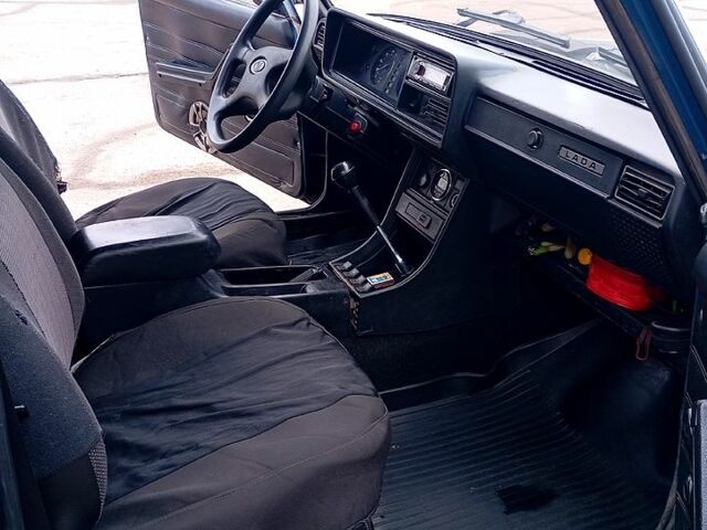 Синій ВАЗ 2104, об'ємом двигуна 1.5 л та пробігом 157 тис. км за 950 $, фото 6 на Automoto.ua