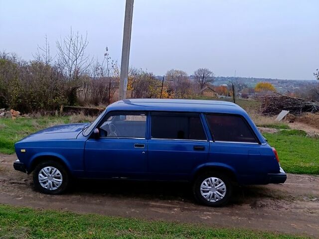 Синий ВАЗ 2104, объемом двигателя 1.5 л и пробегом 200 тыс. км за 1100 $, фото 2 на Automoto.ua