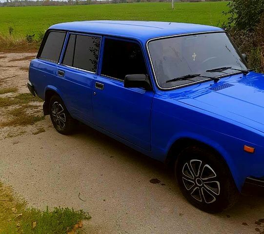 Синий ВАЗ 2104, объемом двигателя 1.5 л и пробегом 200 тыс. км за 1600 $, фото 2 на Automoto.ua