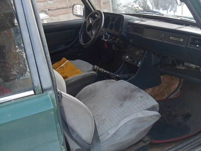 Зеленый ВАЗ 2104, объемом двигателя 0 л и пробегом 300 тыс. км за 237 $, фото 2 на Automoto.ua
