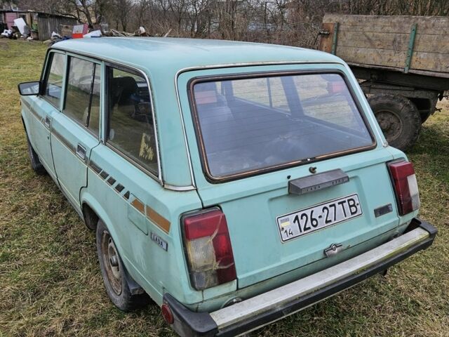 Зеленый ВАЗ 2104, объемом двигателя 0 л и пробегом 999 тыс. км за 801 $, фото 7 на Automoto.ua
