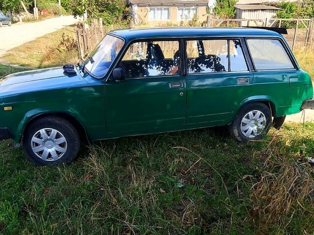 Зеленый ВАЗ 2104, объемом двигателя 1.5 л и пробегом 250 тыс. км за 650 $, фото 1 на Automoto.ua