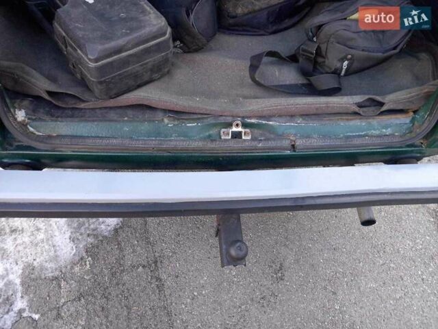 Зеленый ВАЗ 2104, объемом двигателя 0 л и пробегом 186 тыс. км за 1400 $, фото 1 на Automoto.ua