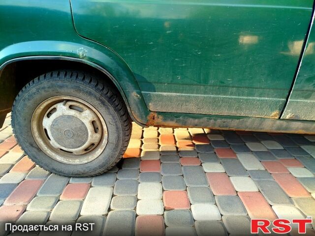 Зеленый ВАЗ 2104, объемом двигателя 1.5 л и пробегом 265 тыс. км за 1100 $, фото 8 на Automoto.ua