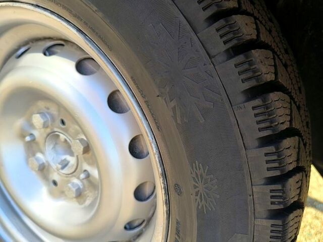 Зеленый ВАЗ 2104, объемом двигателя 1.5 л и пробегом 53 тыс. км за 1500 $, фото 10 на Automoto.ua