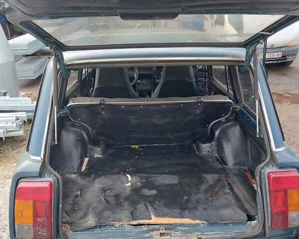 Зеленый ВАЗ 2104, объемом двигателя 1.3 л и пробегом 180 тыс. км за 943 $, фото 4 на Automoto.ua