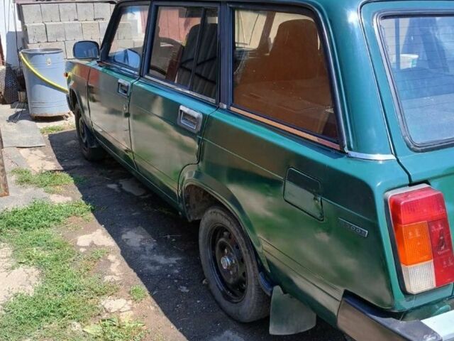 Зеленый ВАЗ 2104, объемом двигателя 0 л и пробегом 500 тыс. км за 1100 $, фото 2 на Automoto.ua