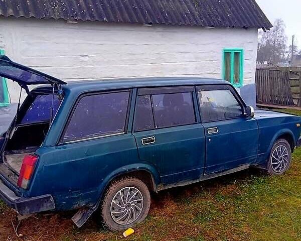 Зеленый ВАЗ 2104, объемом двигателя 1.6 л и пробегом 280 тыс. км за 850 $, фото 3 на Automoto.ua