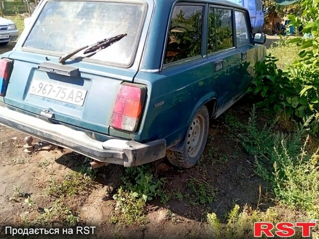 Зеленый ВАЗ 2104, объемом двигателя 1.5 л и пробегом 210 тыс. км за 1100 $, фото 4 на Automoto.ua