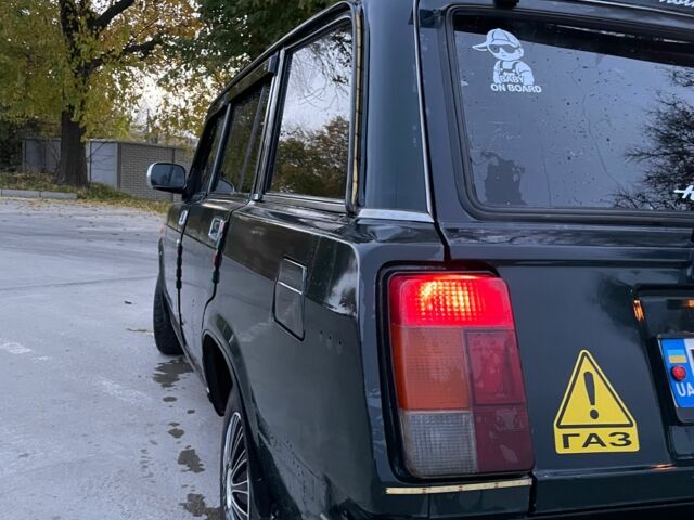 Зеленый ВАЗ 2104, объемом двигателя 1.5 л и пробегом 152 тыс. км за 999 $, фото 8 на Automoto.ua