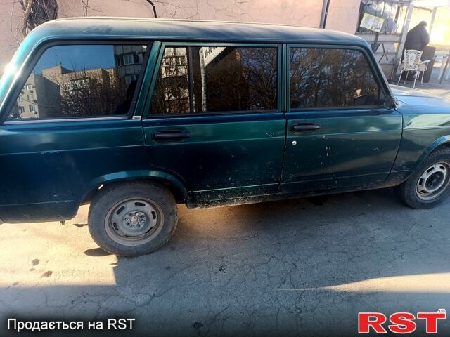 Зеленый ВАЗ 2104, объемом двигателя 1.5 л и пробегом 50 тыс. км за 1500 $, фото 2 на Automoto.ua